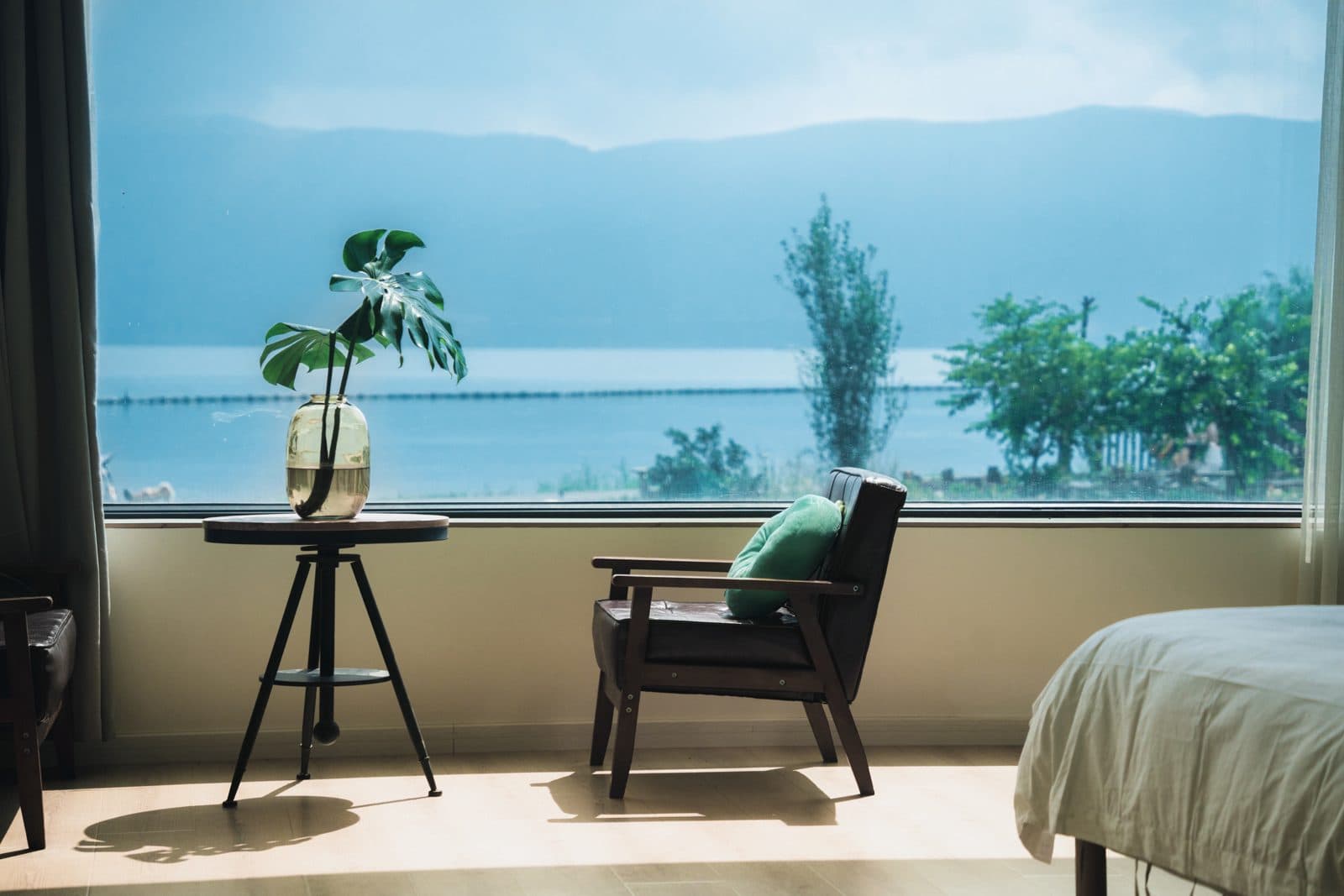 Erhai Lake-View Suite · Dali