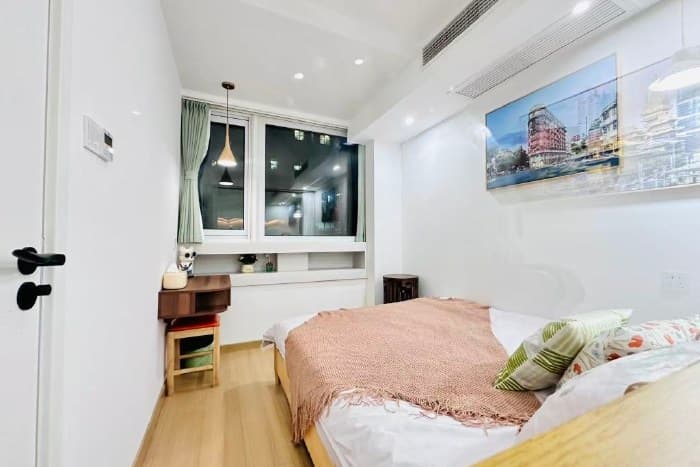 Deluxe Three-Bedroom Room