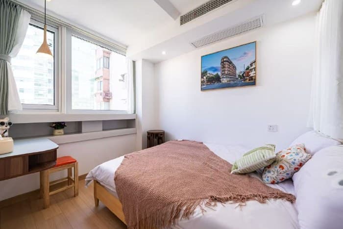 Deluxe Three-Bedroom Room