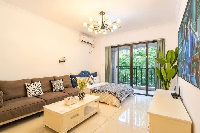 Lehuan Three-Bedroom Suite