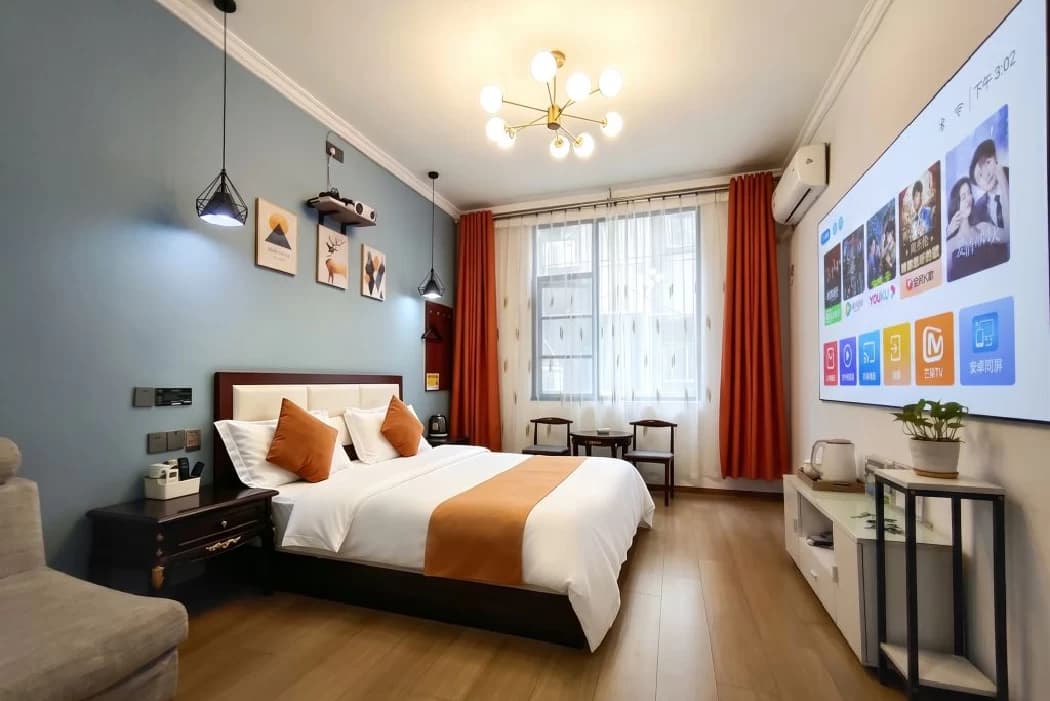 Guose Tianxiang Amusement Park/Wenjiang University Town Standard Hotel Room for Rent | Hello Light Hotel (Chengdu Wenjiang University Town Branch)