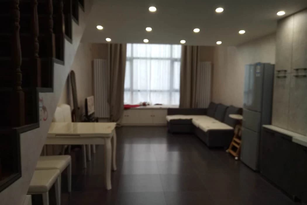 View photo 4