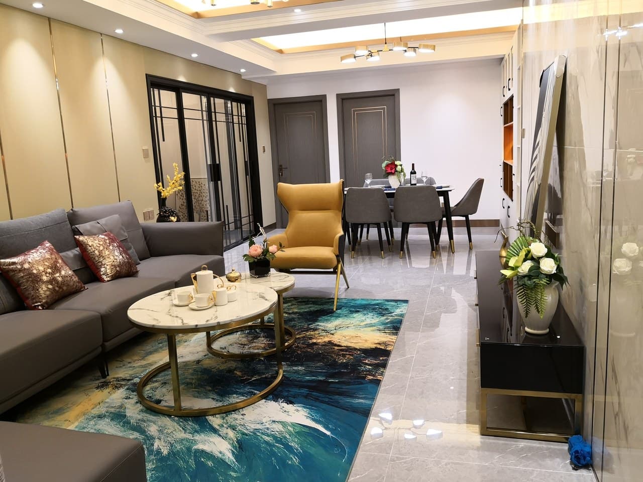 The room is spacious and can accommodate family and friends.