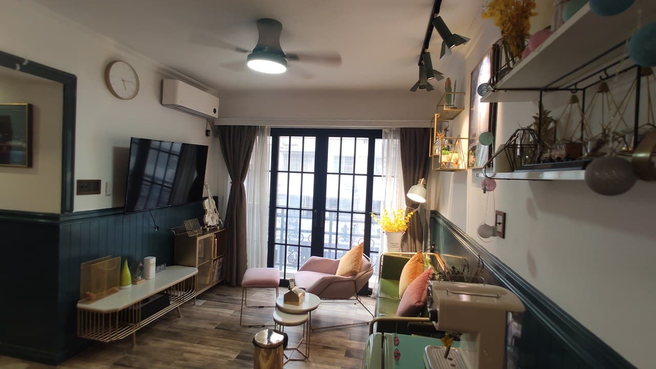 Accommodation, transportation, and shopping are all very convenient in the core area of ​​the old town.