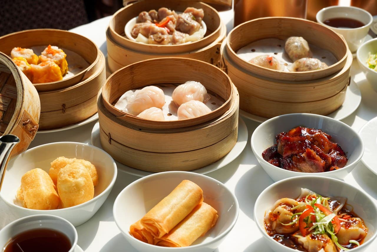 Fashionable shopping and Guangzhou cuisine are just steps away.