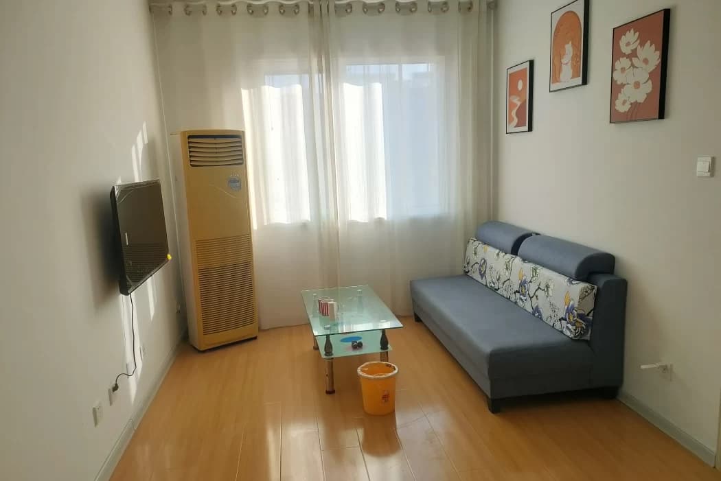 View photo 1