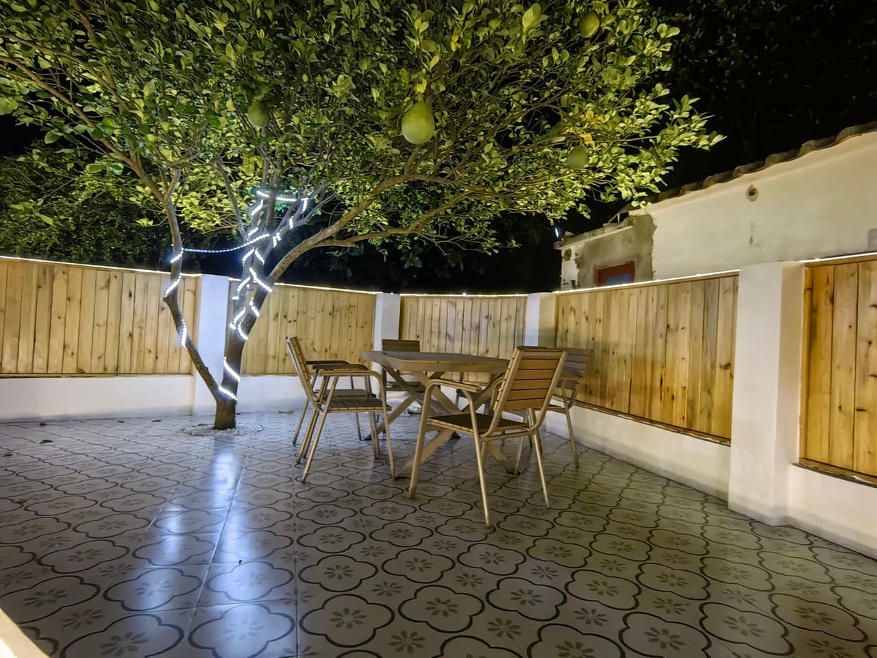 Independent courtyard, near the sea, convenient transportation