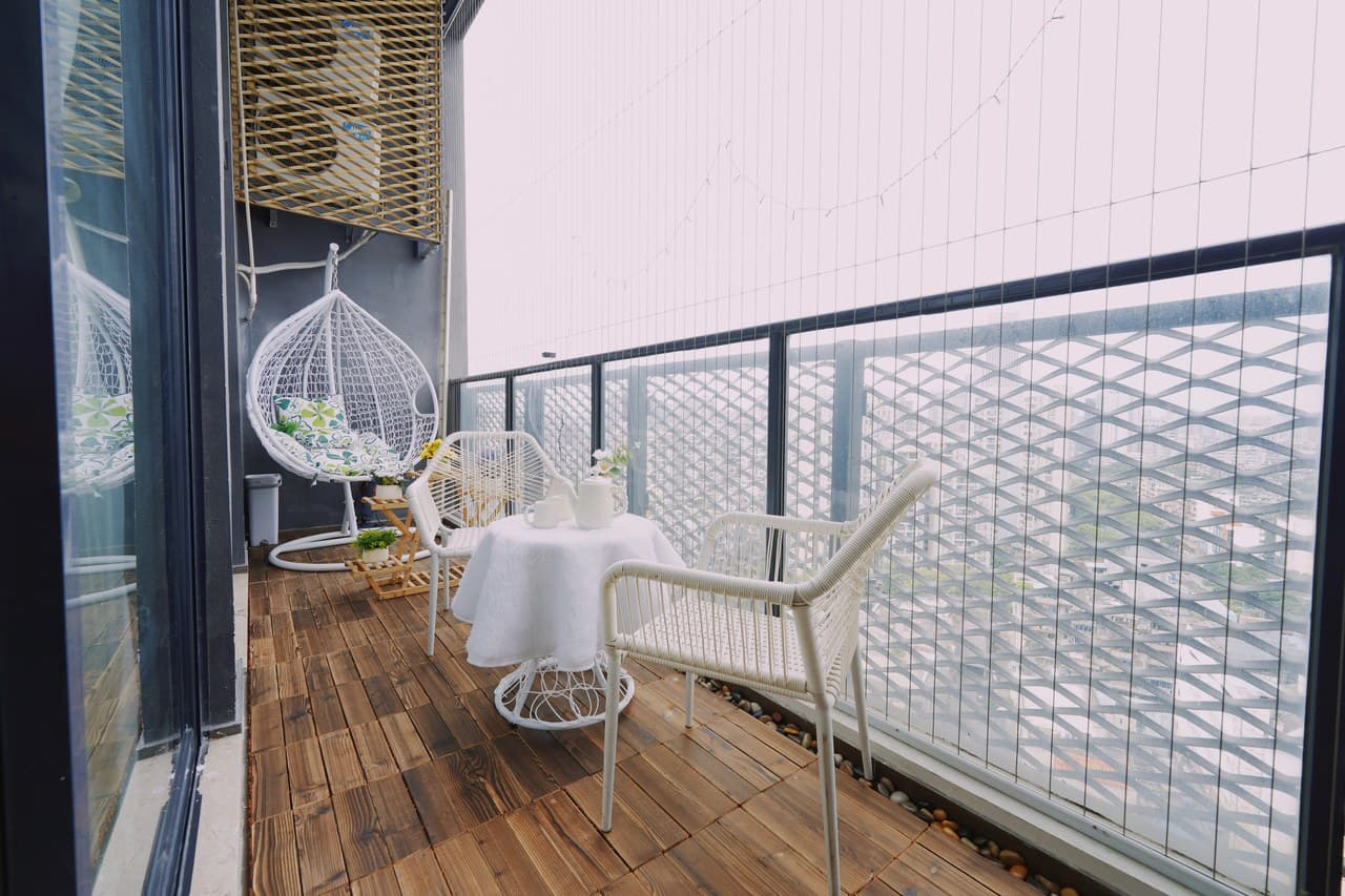 LOFT with three large beds, suitable for family and friends to stay together and have gatherings.