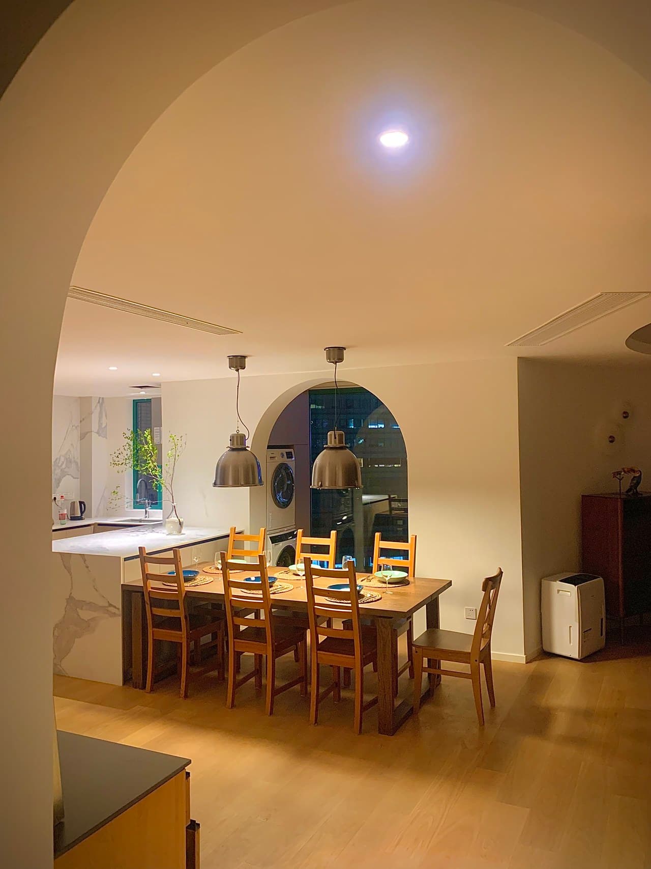 The landlord cleans the rooms personally to ensure a high-quality stay.