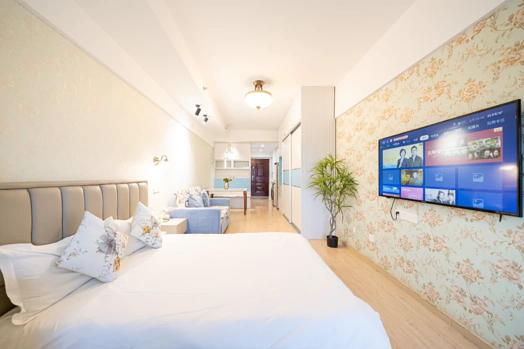 View photo 2