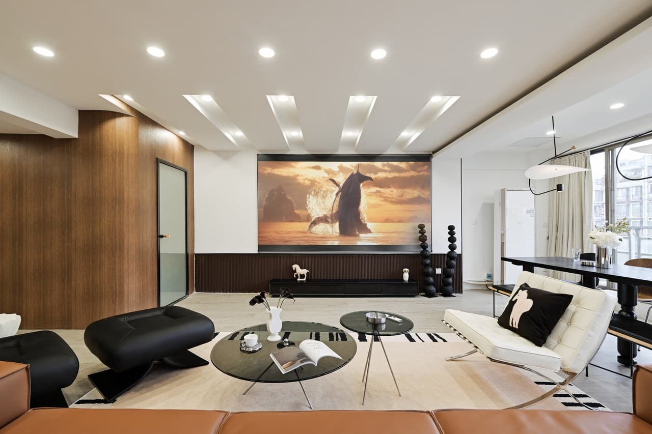 Multiple large apartments in the same community for parties and gatherings