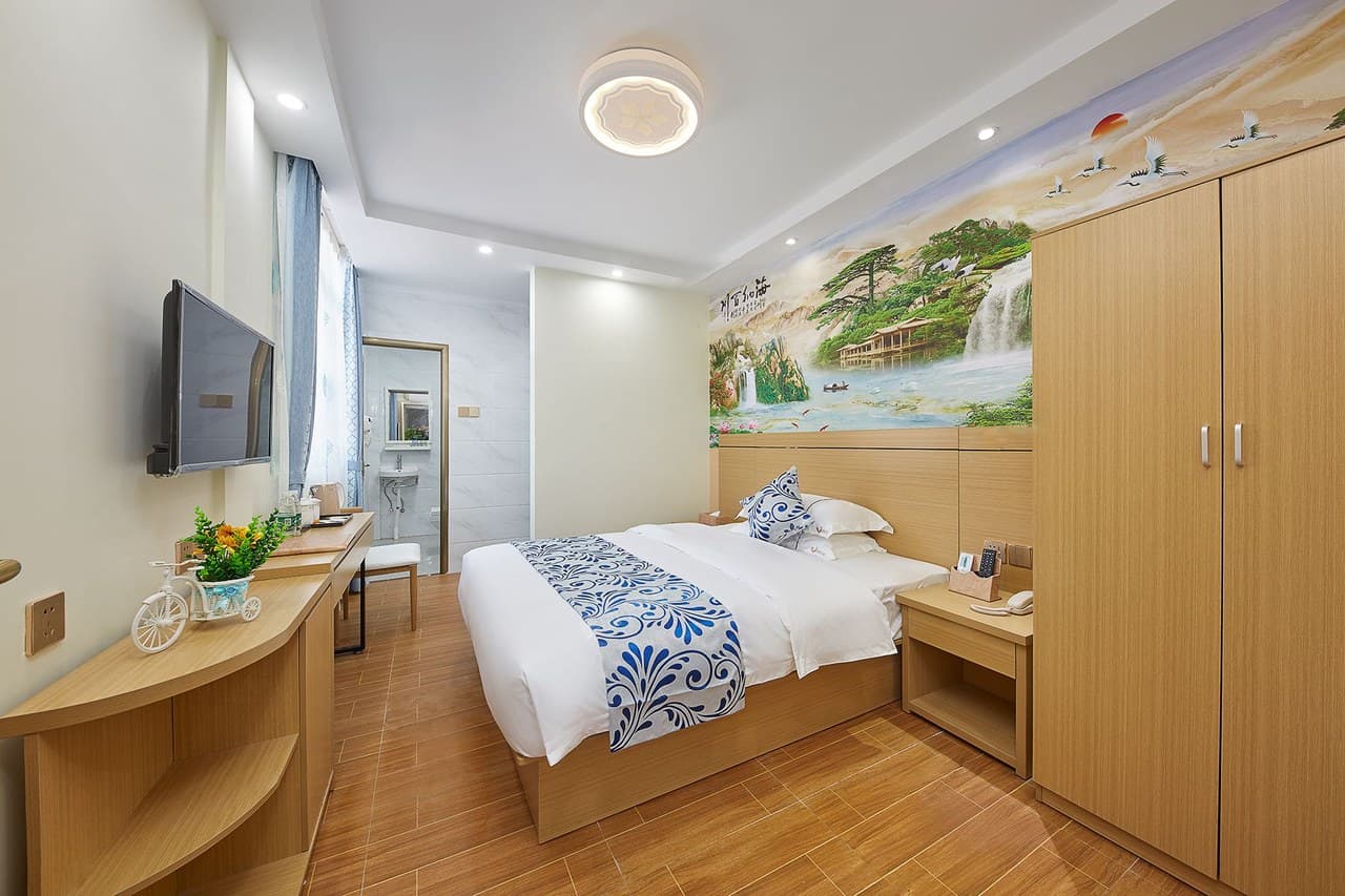 King bed room