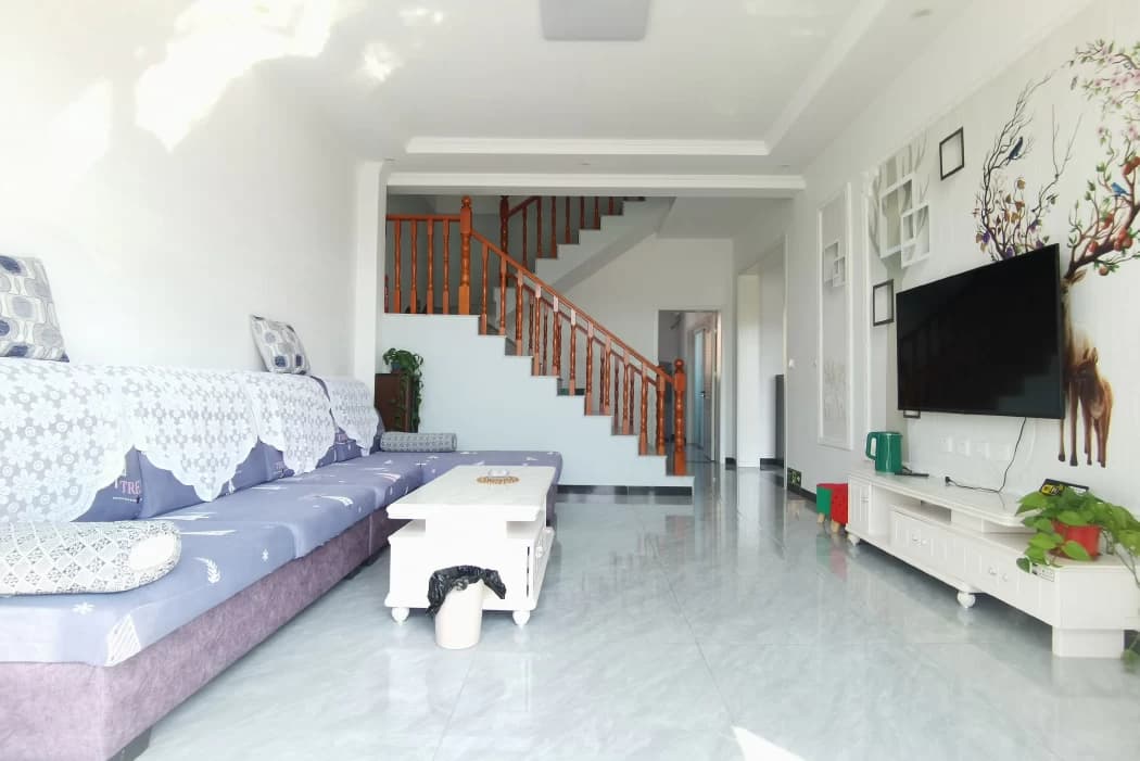 View photo 2