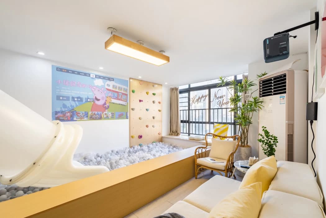 5-bedroom duplex apartment for rent near Chimelong in Panyu/Guangzhou South Railway Station | Yueman Slide Park