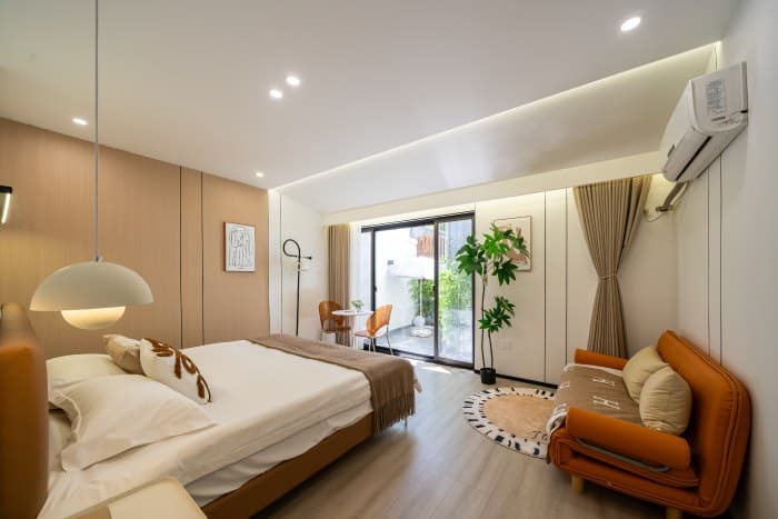 3-Bedroom Old-Style House for Rent near Jing'an Temple/Nanjing West Road | Feng'an Homestay