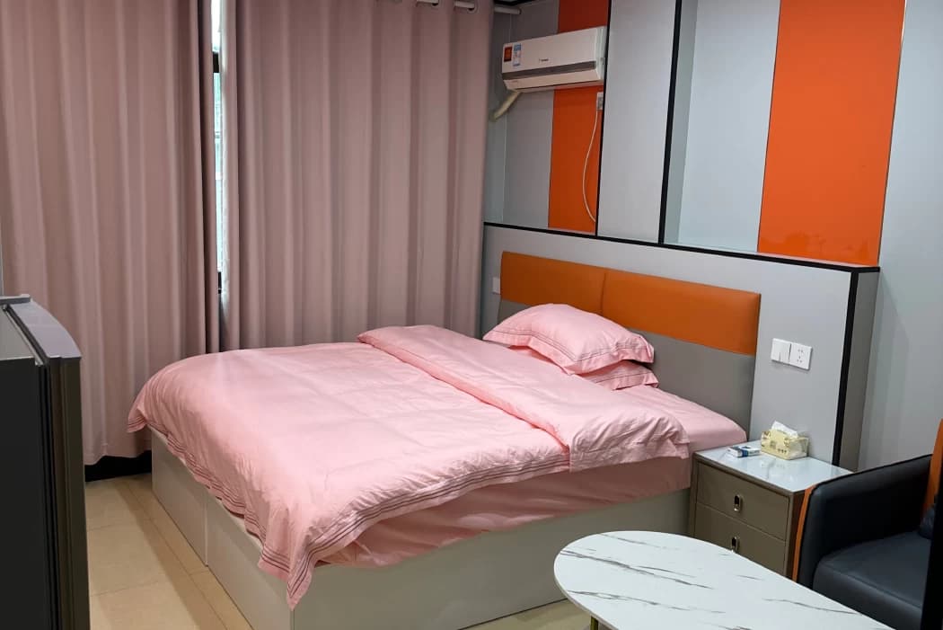 Jiangdong E-commerce Base/Yiwu Central Hospital - 1-Bedroom Apartment for Rent | Chaoman Apartment