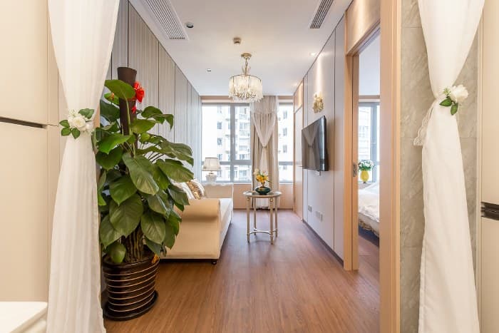 2-bedroom apartment for rent in People's Square area | Sprite & Fanta