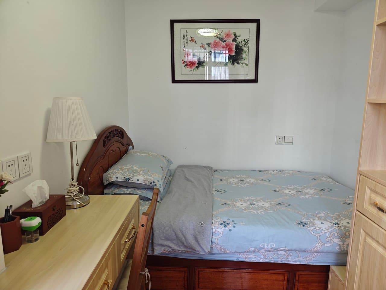 Home-style guesthouse, close to scenic spots and commercial areas.