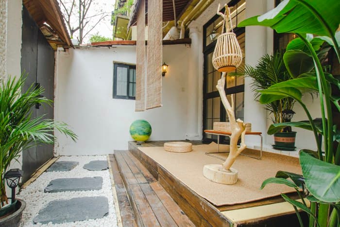 2-bedroom duplex apartment for rent near Jing'an Temple/Nanjing West Road | Landlord: Little Fatty