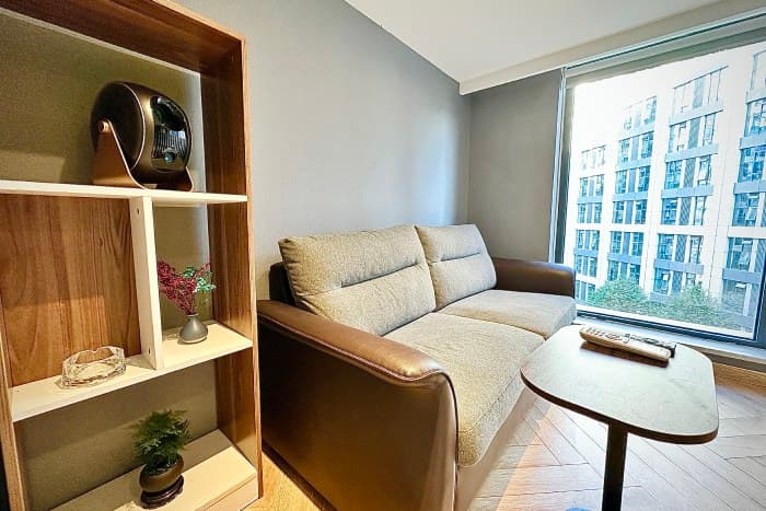 Entire duplex apartment for rent near East Railway Station | Junlin Inn