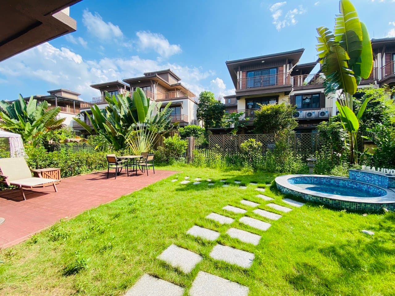 Detached house | Private garden