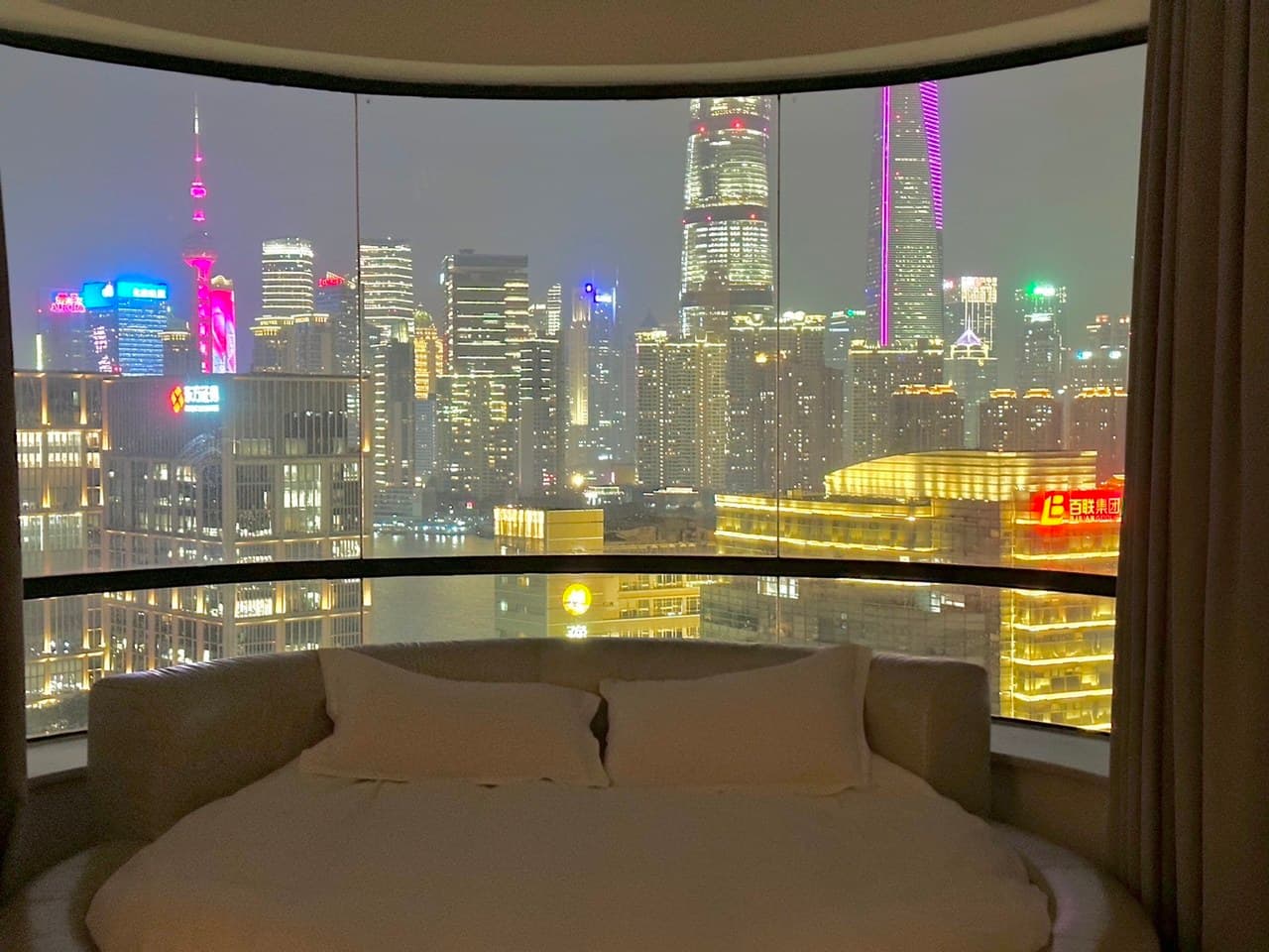 Stunning views and landmarks in Shanghai