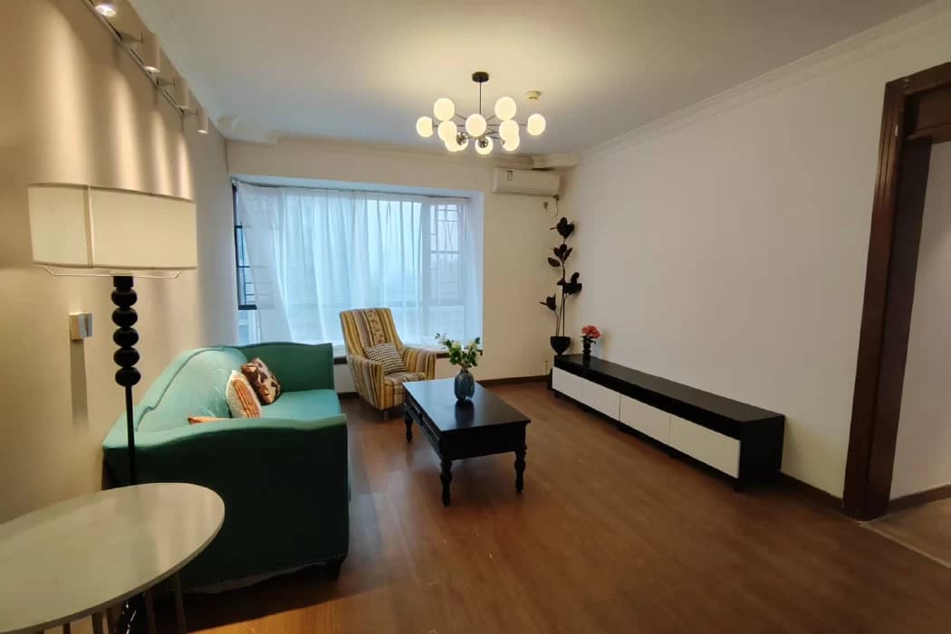 View photo 2