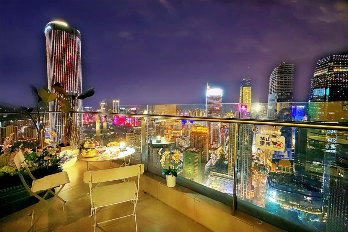 【36-square-meter extra-large rooftop viewing terrace】