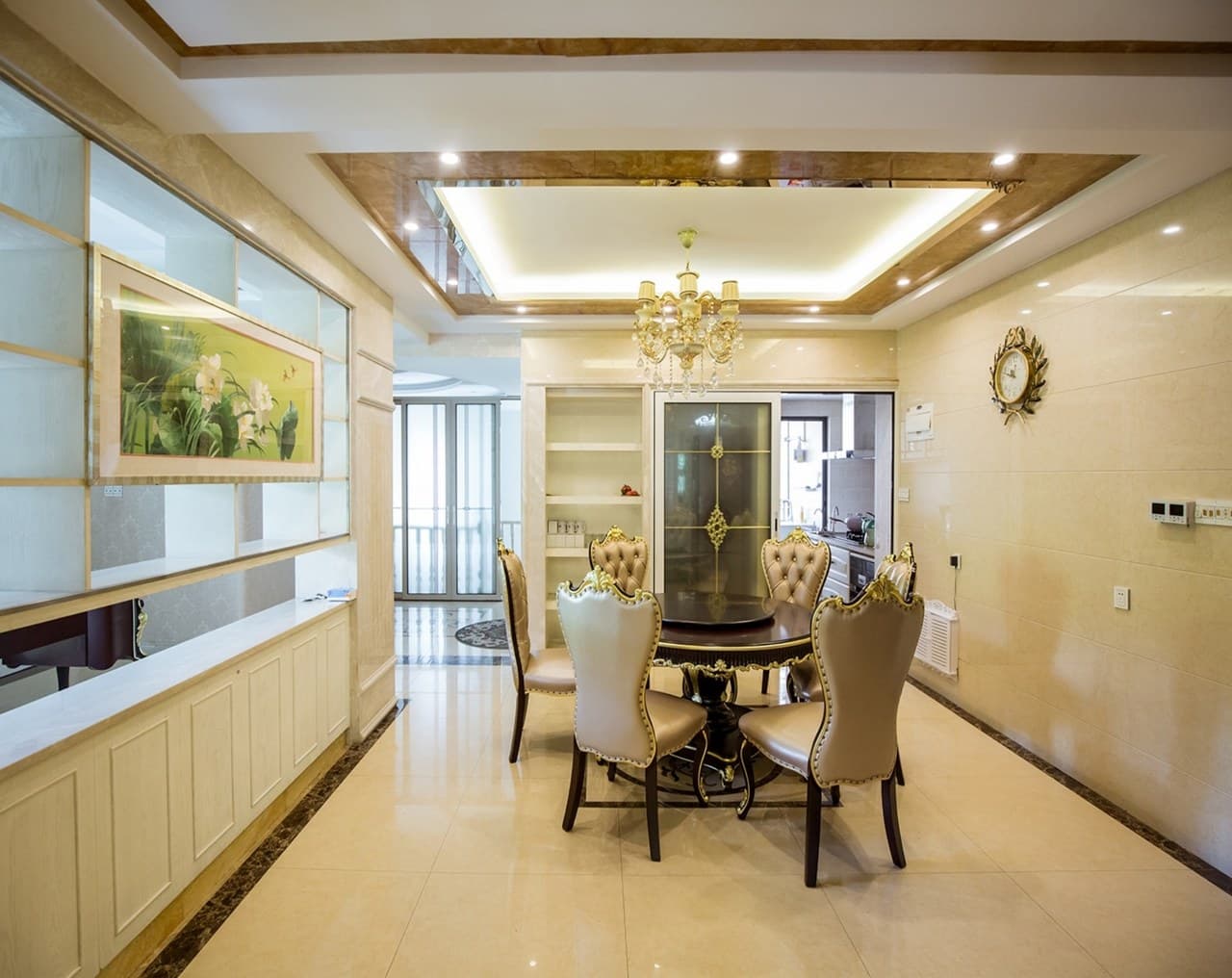 Vanke flat-style apartment in a premium residential community