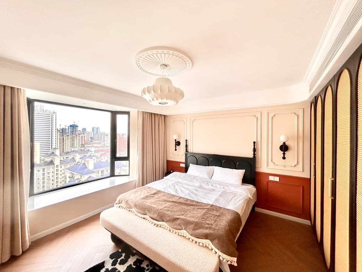 Various room types are available, suitable for staying with family and friends.