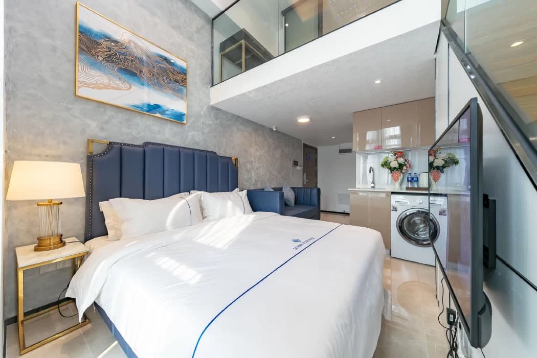 2-Bedroom Duplex Apartment for Rent in Huaqiangbei Commercial District | Hengbang Zunxiang Yueju