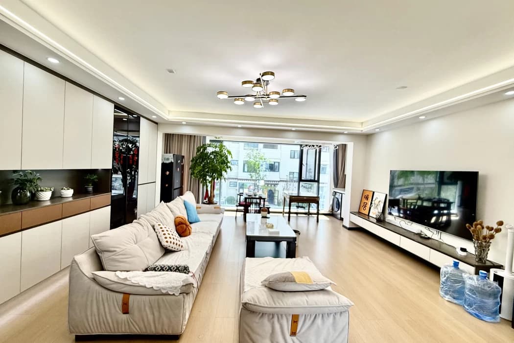 3-bedroom apartment for rent near Shangri-La Bus Station | [Tujia Landlord] 250620152445
