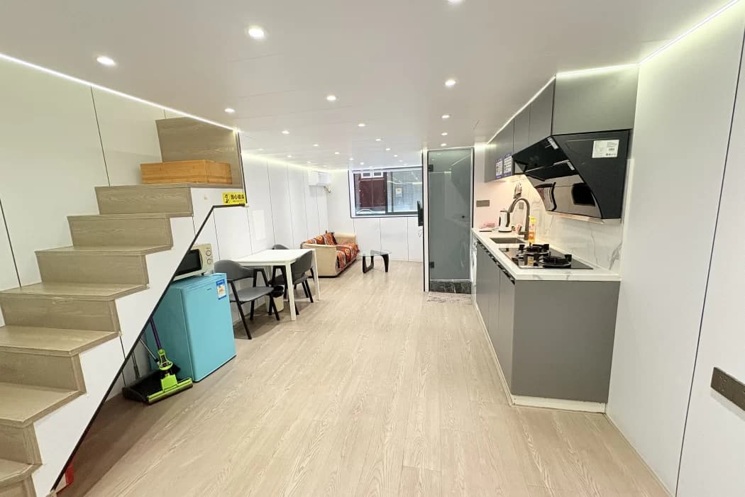2-Bedroom Duplex Apartment for Rent on the Bund | Dazai Homestay
