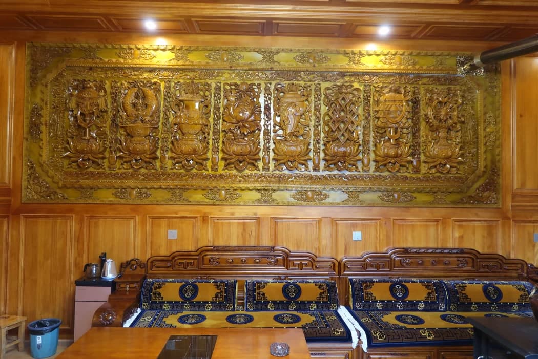 View photo 3