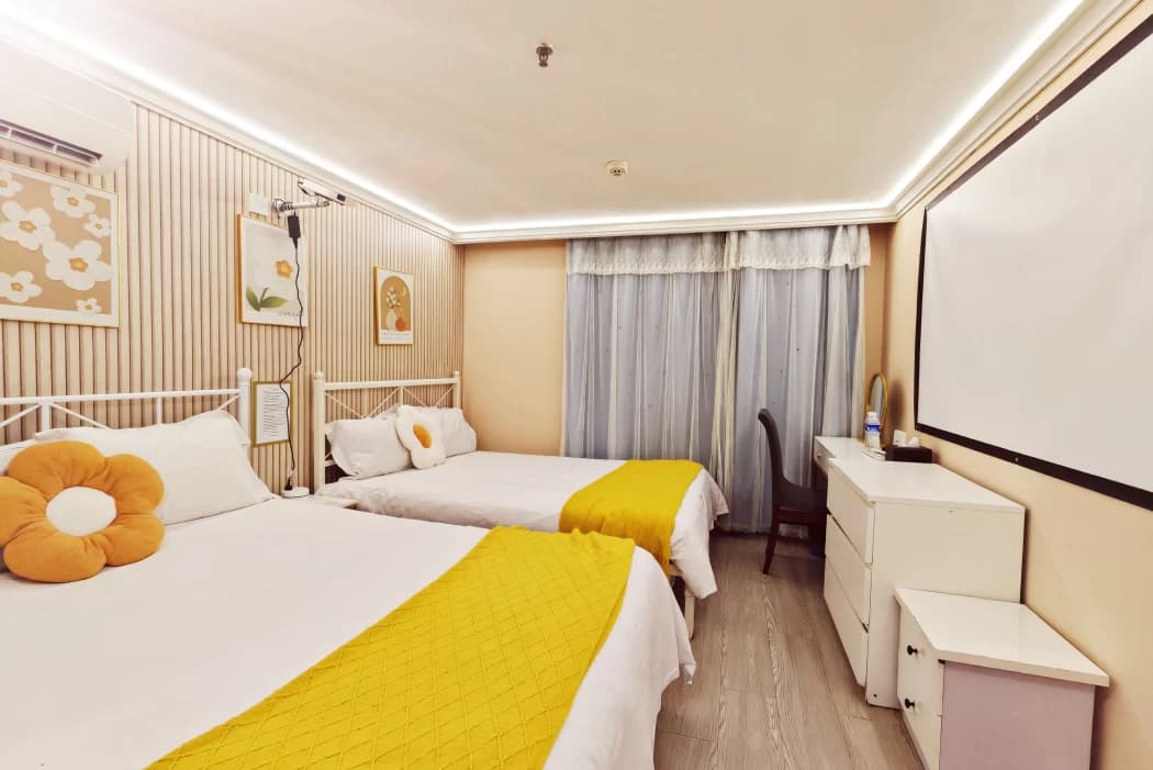 1-bedroom serviced apartment for rent in the People's Square area | Maizi Apartment & Homestay