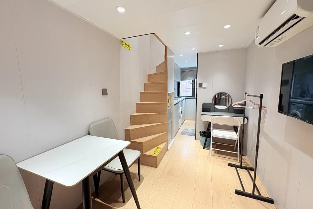 2-Bedroom Duplex Apartment for Rent on the Bund | Dazai Homestay