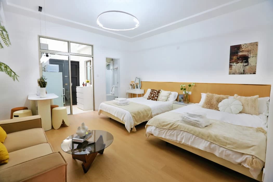 Huaihai Road/Xintiandi area, 1-bedroom standard apartment for rent | Jiangshan and Bilin