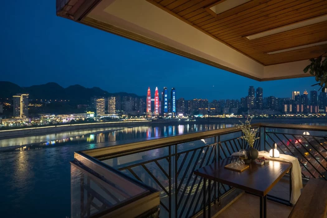 3-Bedroom Standard Apartment for Rent in Jiefangbei/Hongyadong | Chongqing Shanyoumuxi Jiefangbei Jiangbeizui Boutique River View Homestay