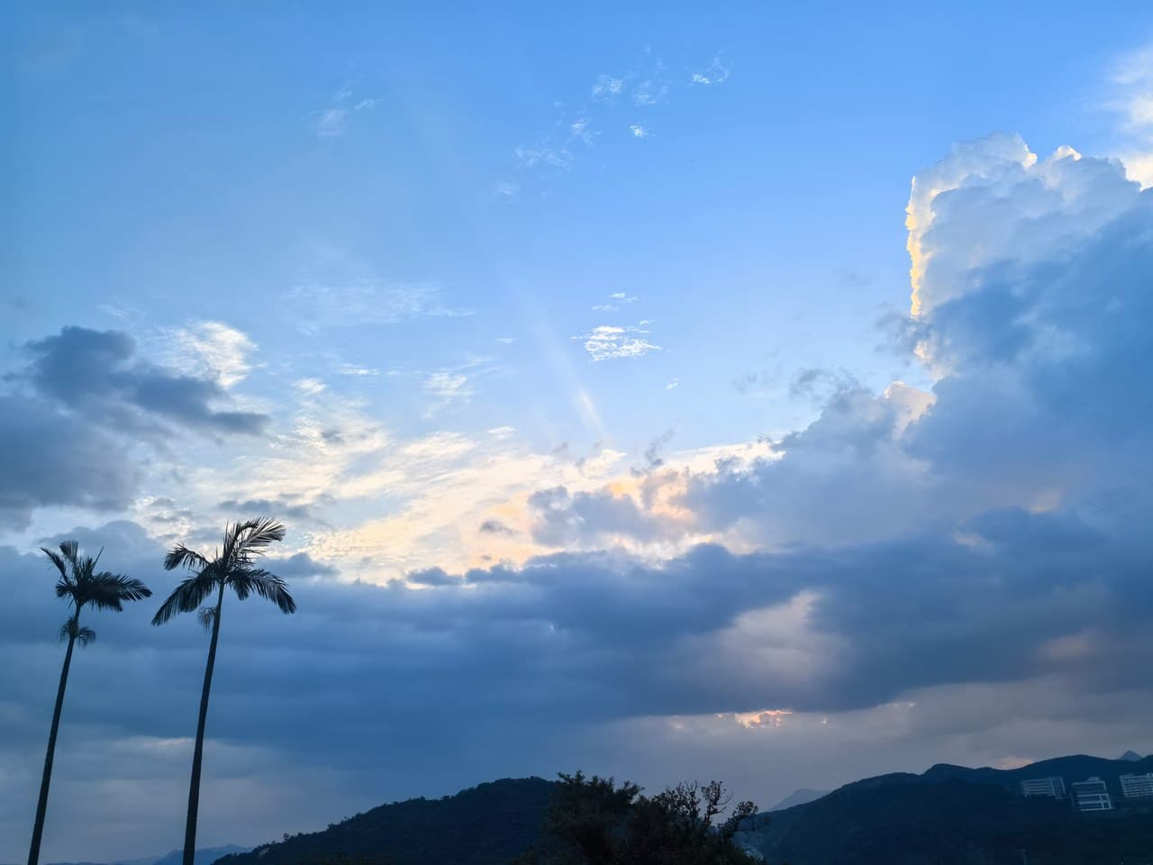 This stunning sea view is free!