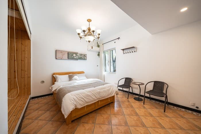201, 1.5-meter bed