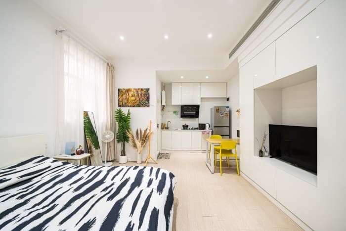 Hengshan Road area, rent a standard 1-bedroom apartment | 11/Liu