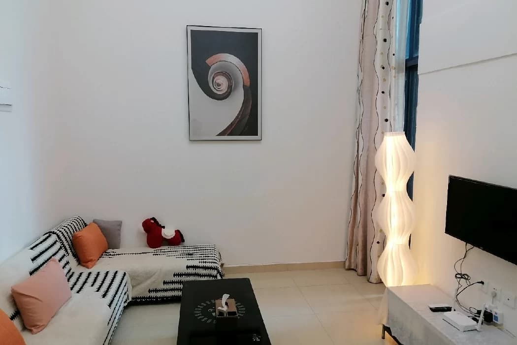 Two-bedroom apartment for rent near Xingzhong Plaza/Sunwen West Road | Love·Peace