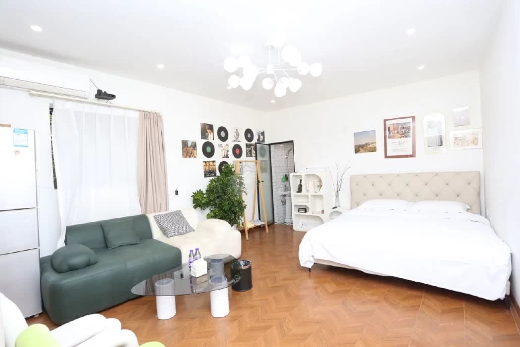 1-bedroom standard apartment for rent in Huaihai Road/Xintiandi area | Bund Bijia Mei Homestay