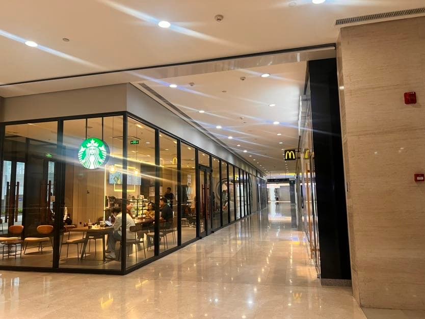 Near the business district, dining options are plentiful.