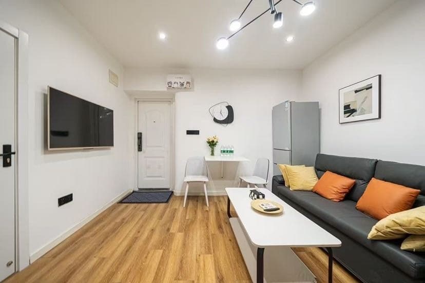 Two bedrooms and one living room offer good privacy and are very comfortable to live in.