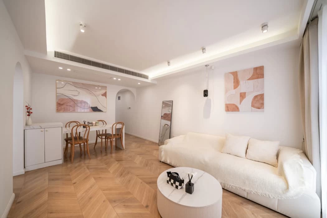 2-Bedroom Apartment for Rent near Jing'an Temple/Nanjing West Road | Chic Stay