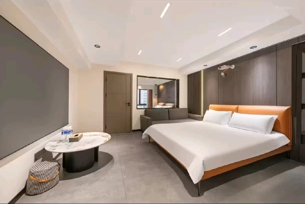 One-bedroom serviced apartment for rent on the Bund | Greenhouse (Shanghai Bund Branch)