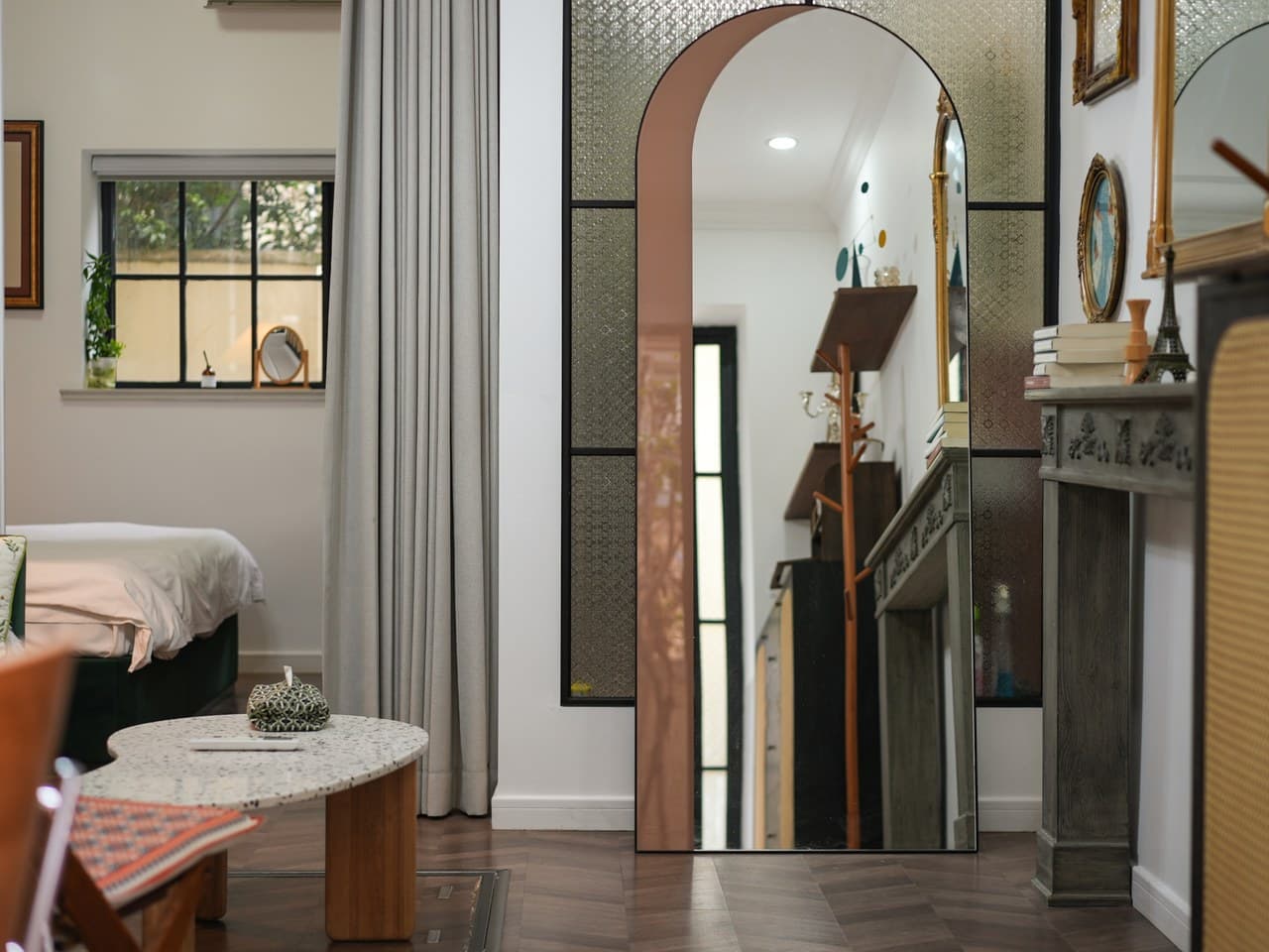 The renovation is of high quality, making it comfortable to live in and great for taking photos.