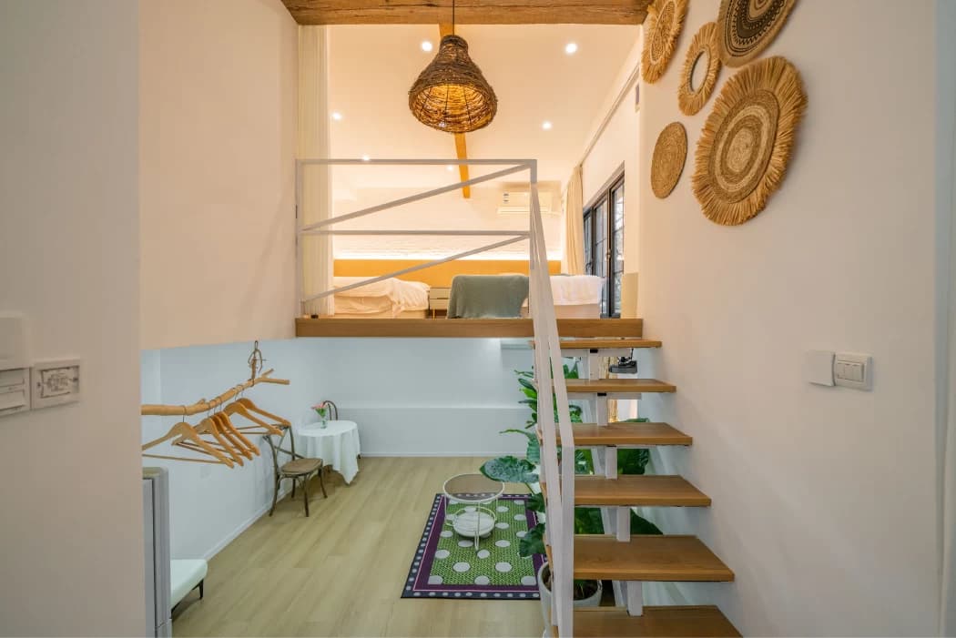 Entire duplex apartment for rent near Jing'an Temple/Nanjing West Road | Anyijia Homestay
