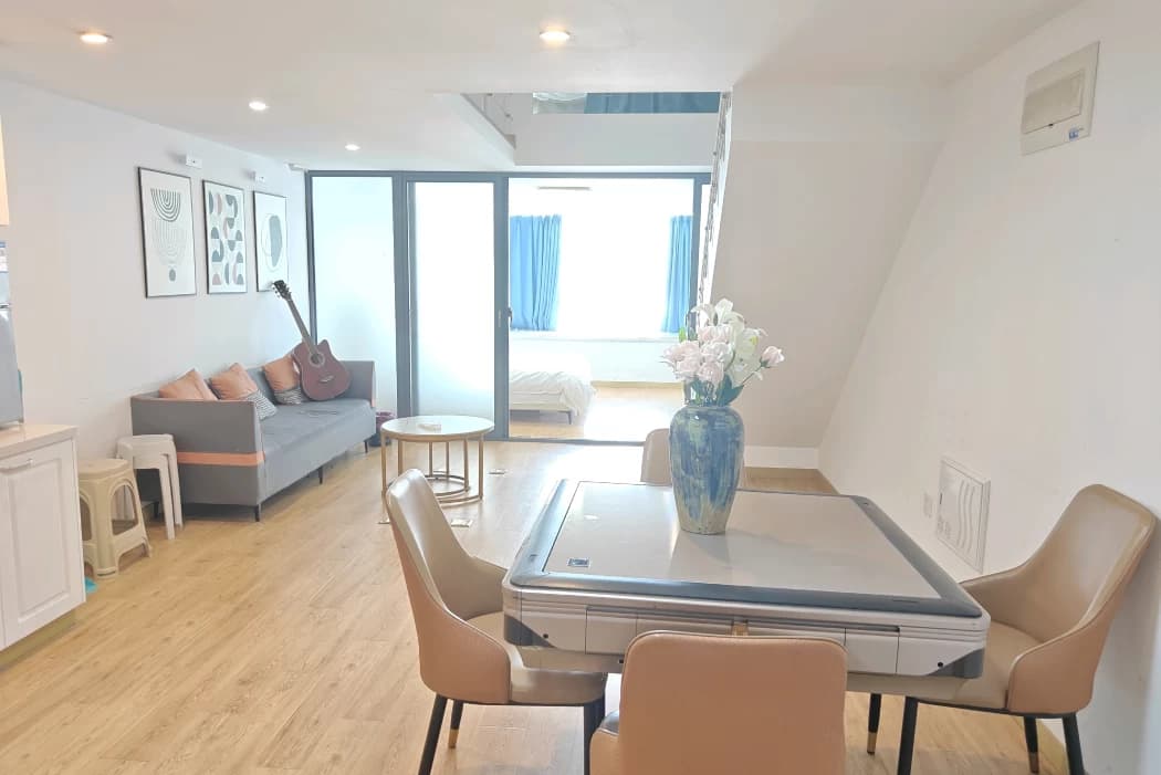 3-bedroom duplex apartment for rent near Hongqiao Airport/National Exhibition and Convention Center | Furongshe